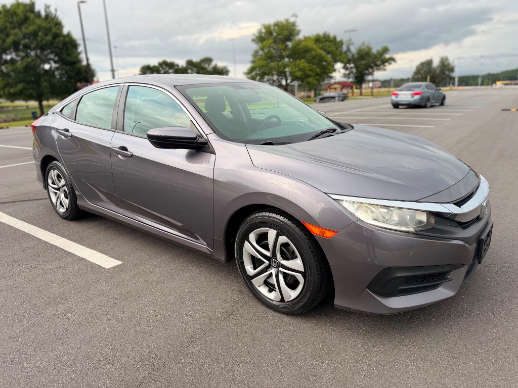 2018 Honda Civic - $9,400