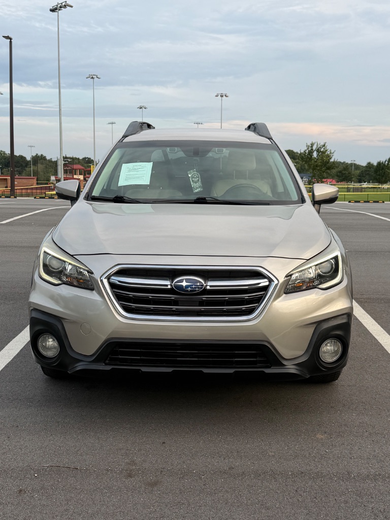2018 Subaru Outback - $10,850