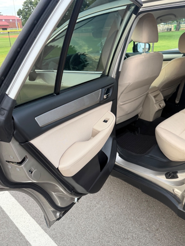 2018 Subaru Outback - $10,850