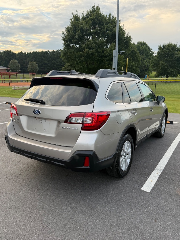 2018 Subaru Outback - $10,850