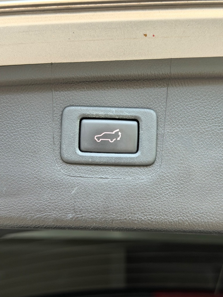 2018 Subaru Outback - $10,850