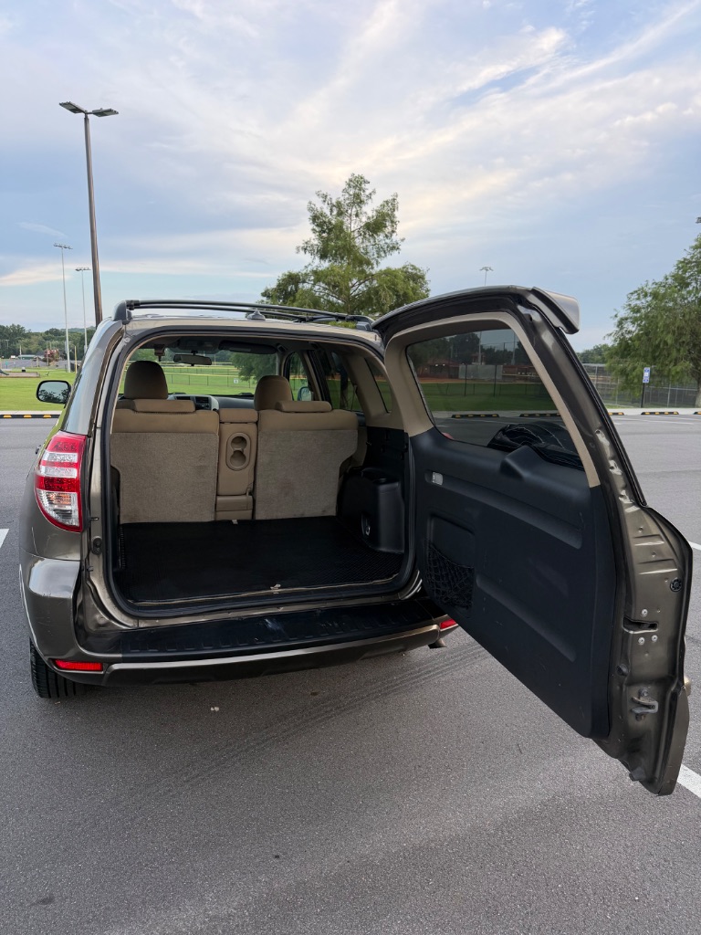 2010 Toyota RAV4 - $8,000