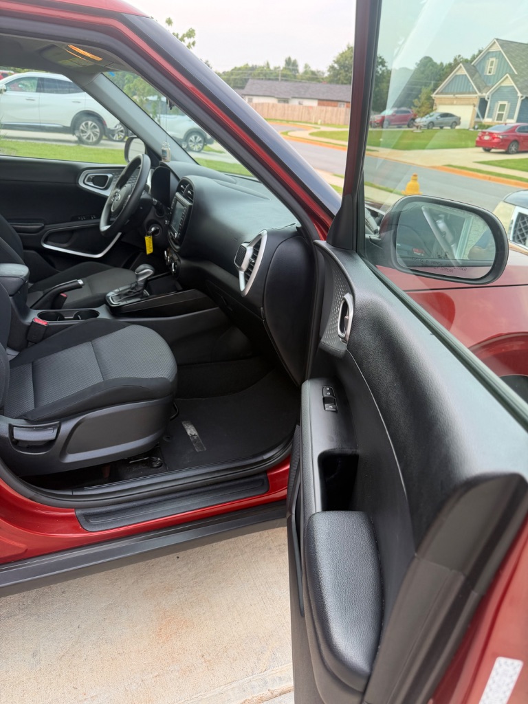 2020 Kia Soul - $10,900