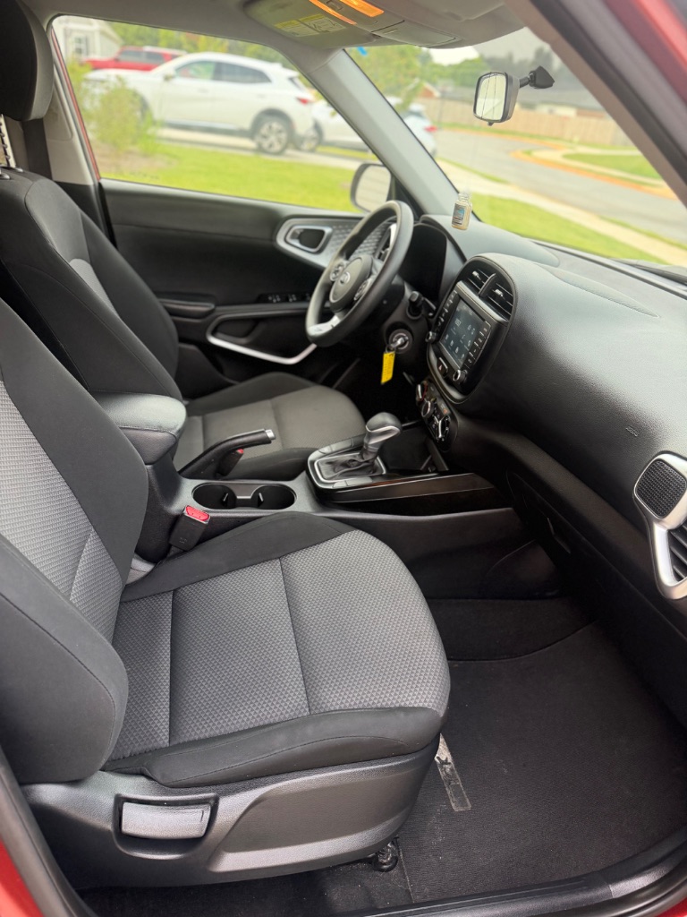 2020 Kia Soul - $10,900