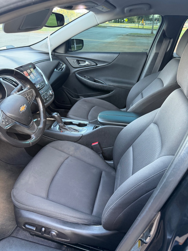 2018 Chevrolet Malibu - $12,000