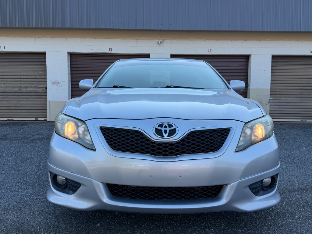 2011 Toyota Camry - $10,000