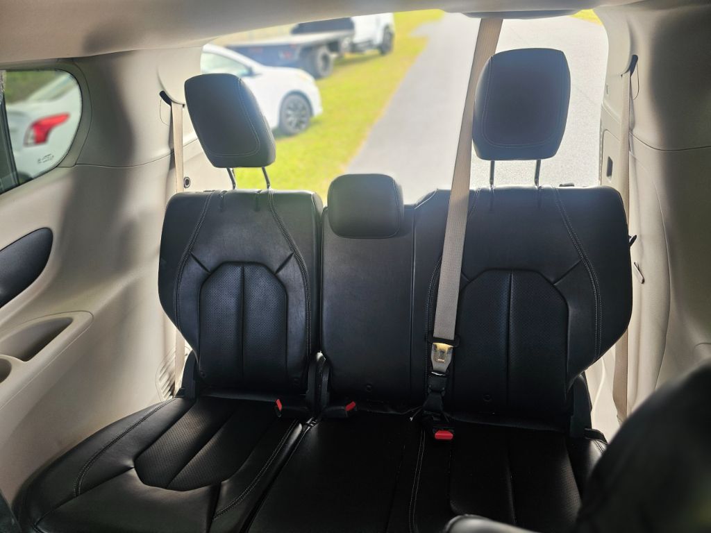 2020 Chrysler Pacifica - $13,499
