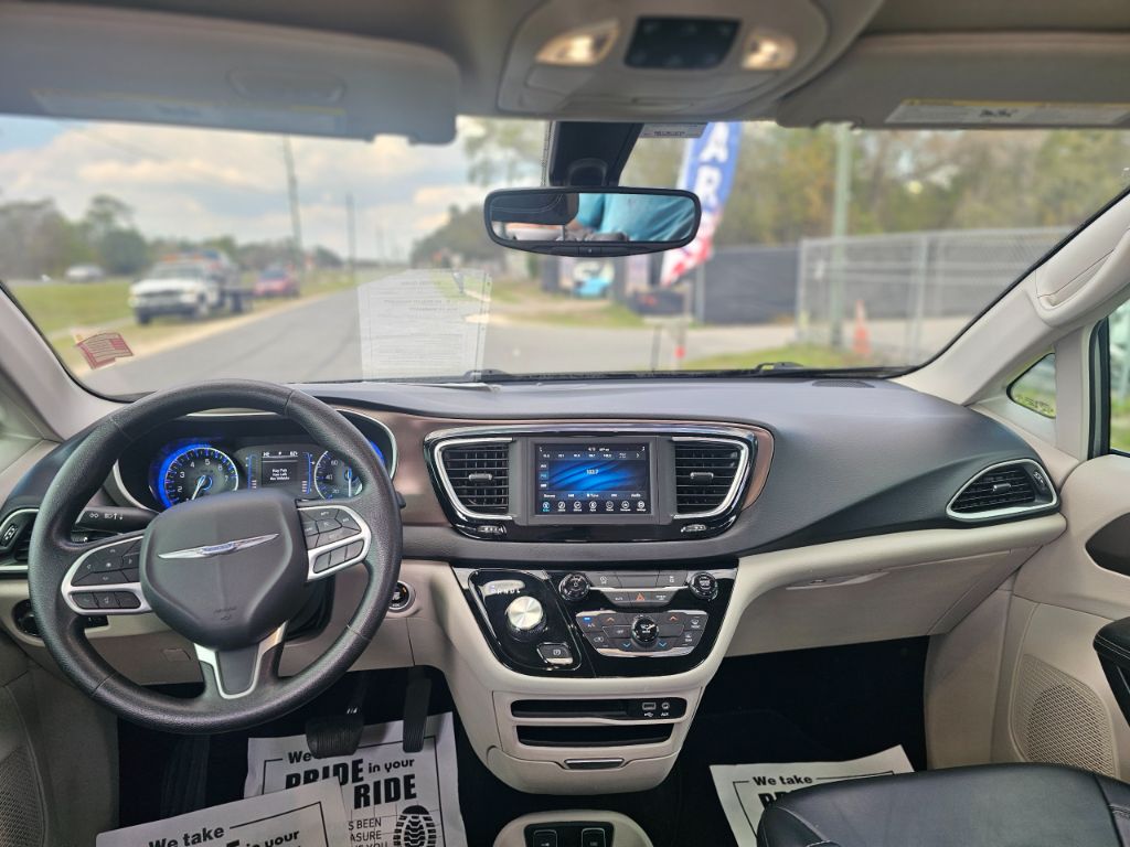 2020 Chrysler Pacifica - $13,499