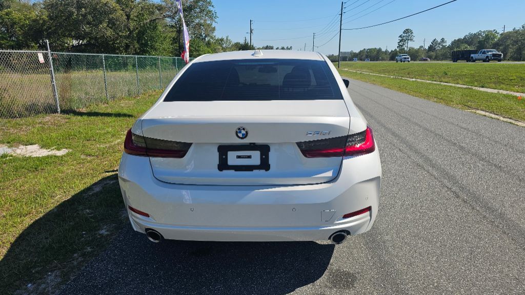 2023 BMW 330i - $32,900