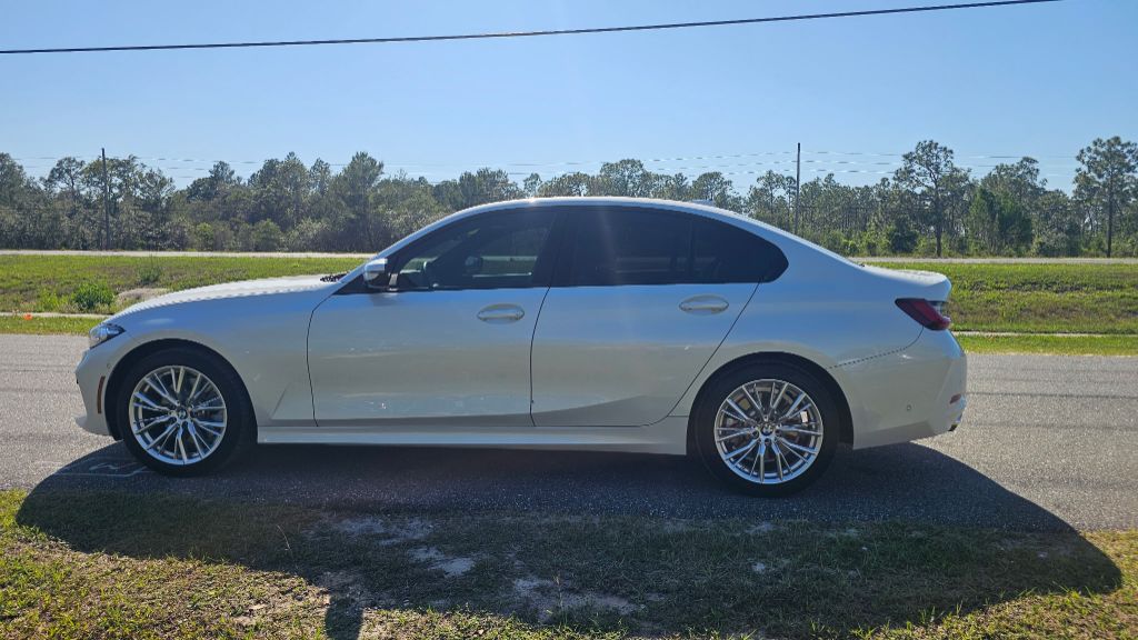 2023 BMW 330i - $32,900
