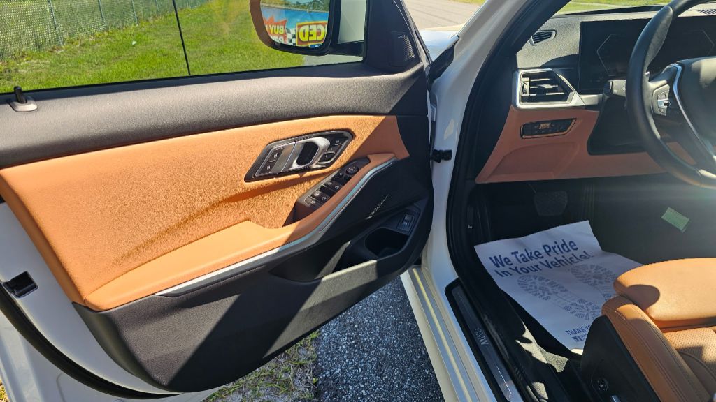 2023 BMW 330i - $32,900