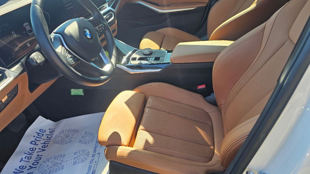 2023 BMW 330i - $32,900