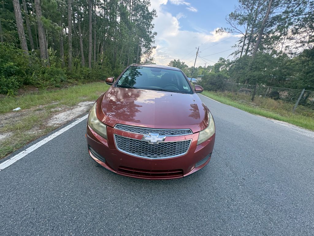 2013 Chevrolet Cruze - $4,000