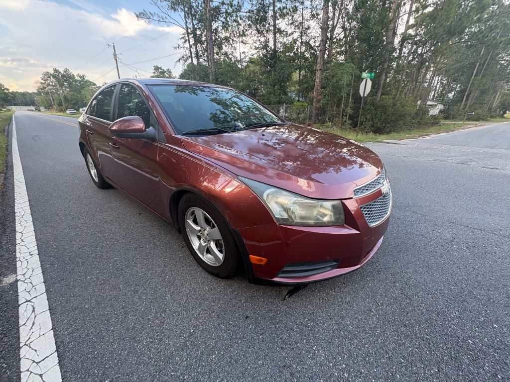 2013 Chevrolet Cruze - $4,000
