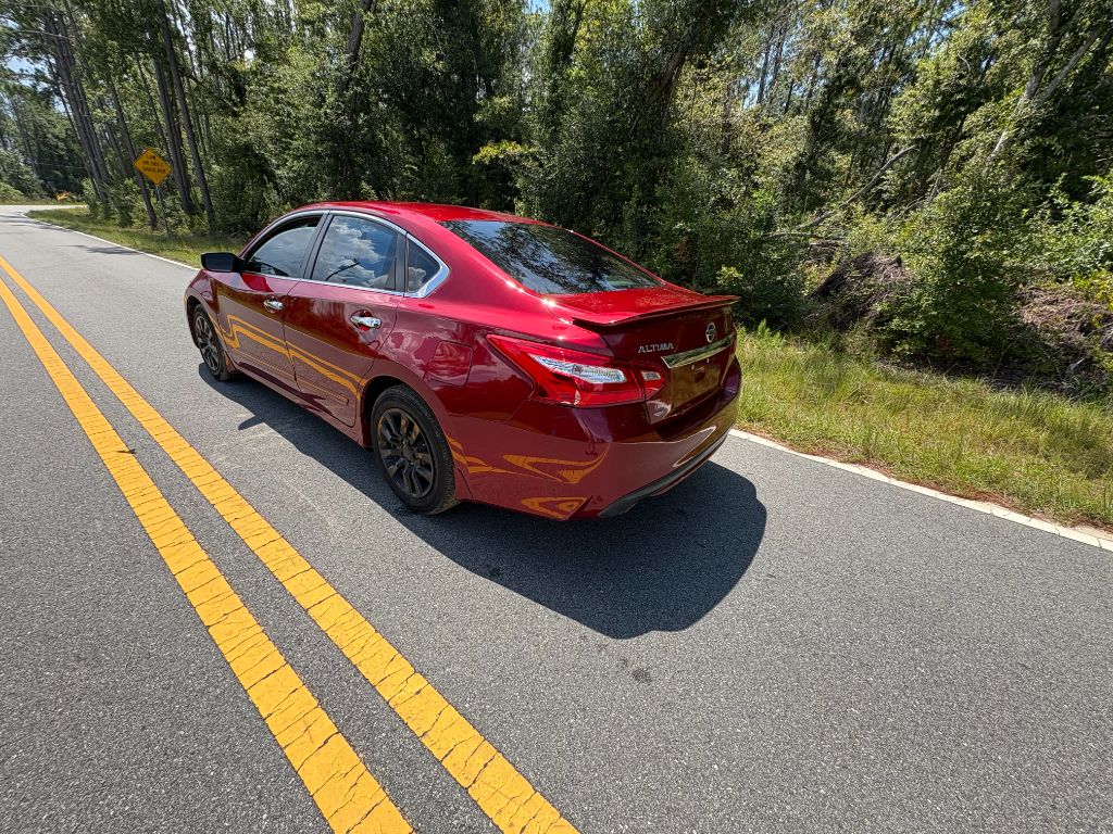 2017 Nissan Altima - $5,500