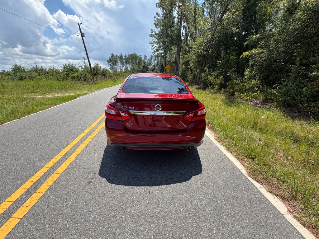 2017 Nissan Altima - $5,500