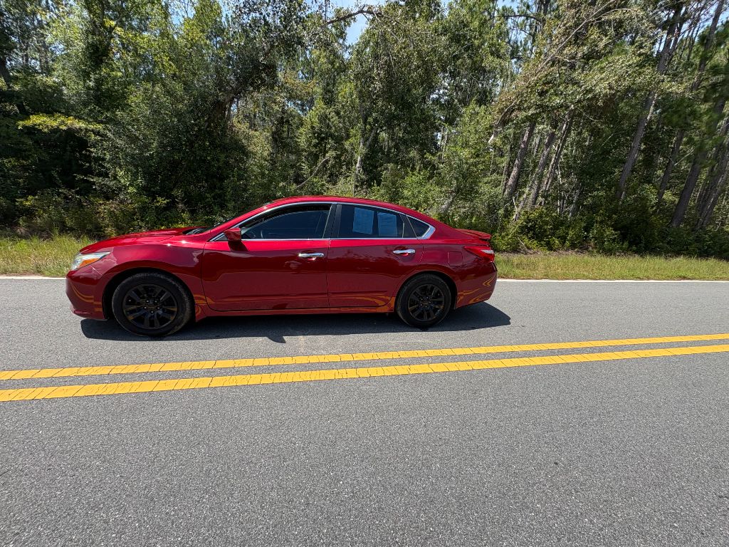 2017 Nissan Altima - $5,500