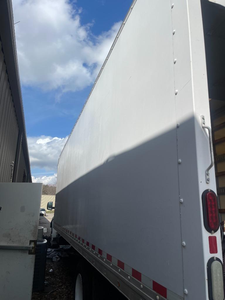 2015 Ford F-750 - $30,600