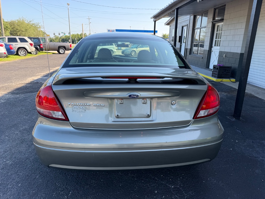 2004 Ford Taurus - $5,495
