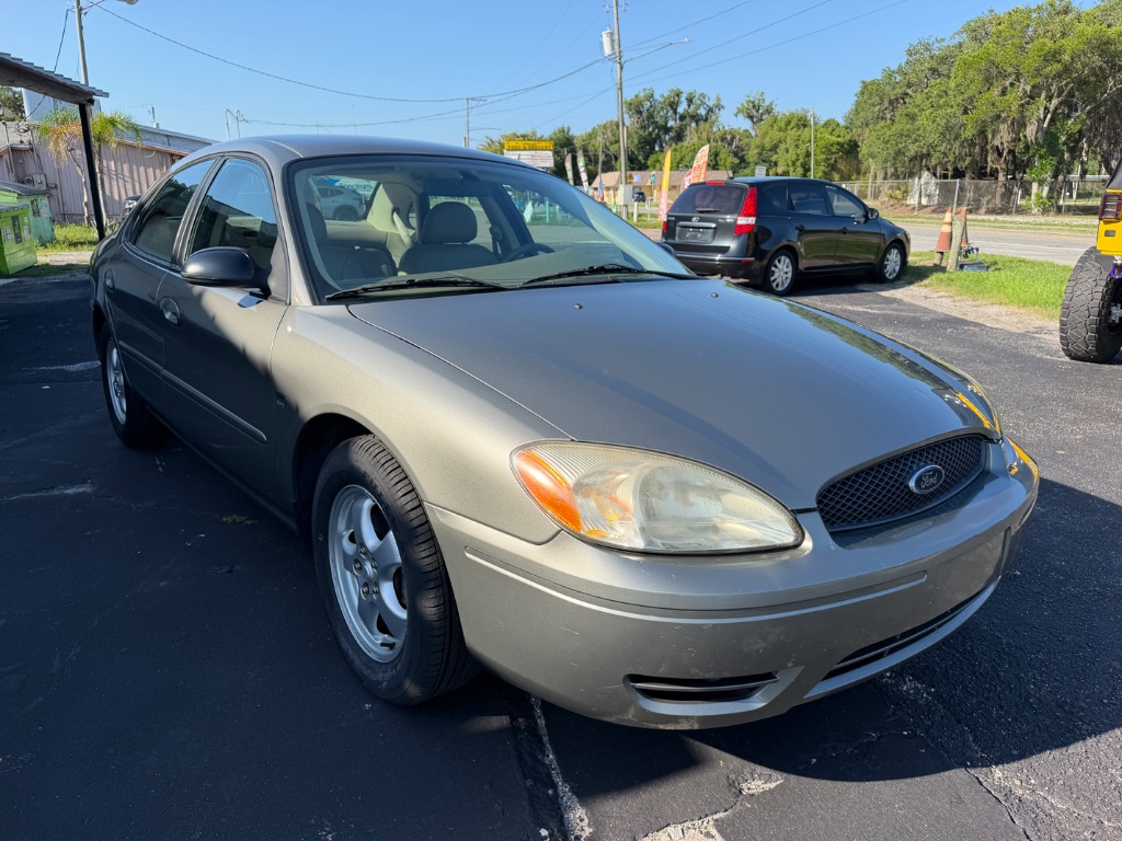 2004 Ford Taurus - $5,495
