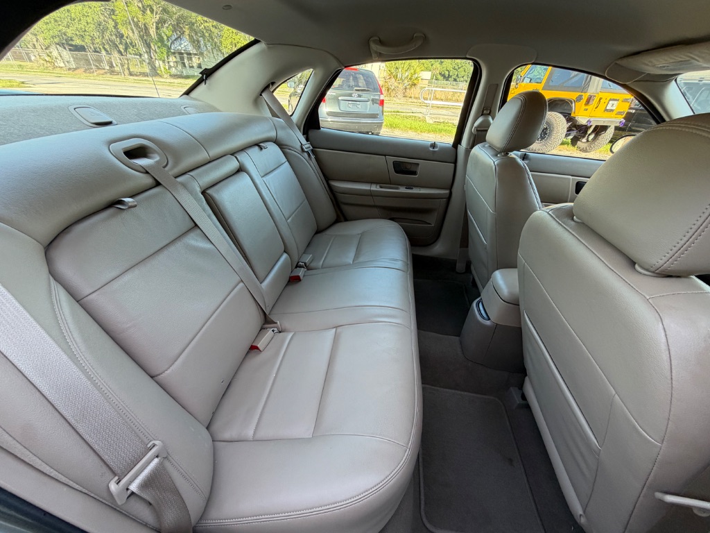 2004 Ford Taurus - $5,495