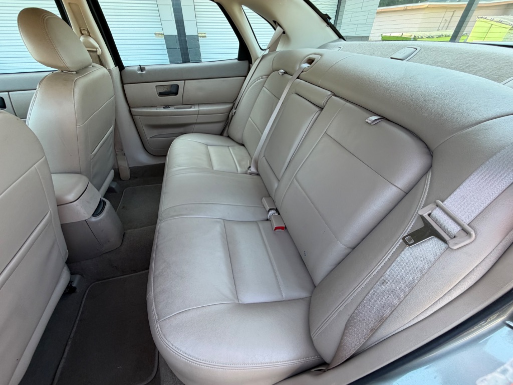 2004 Ford Taurus - $5,495