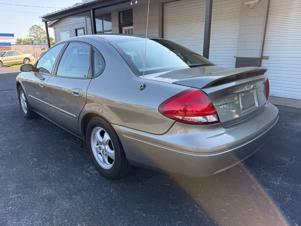 2004 Ford Taurus - $5,495