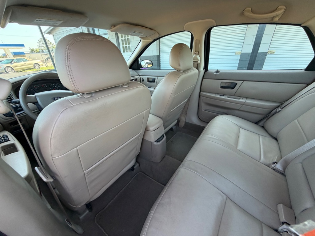 2004 Ford Taurus - $5,495