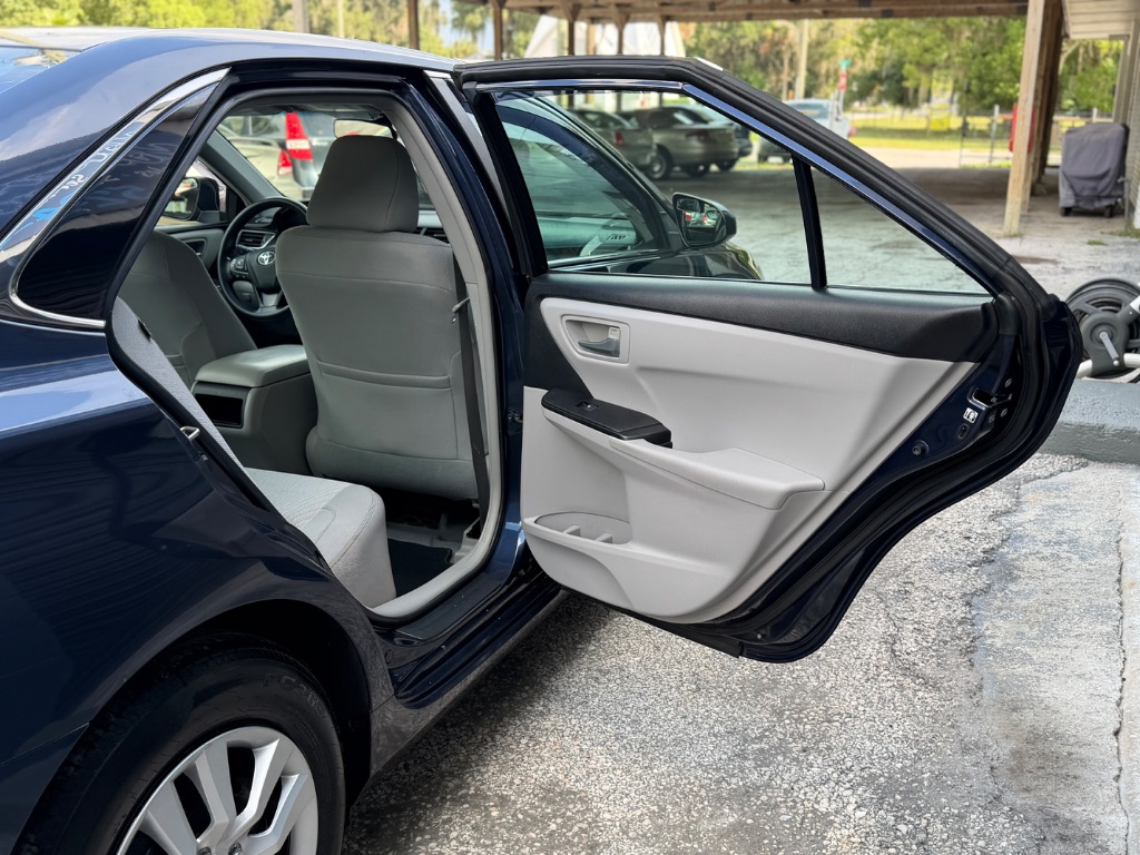 2017 Toyota Camry - $12,495