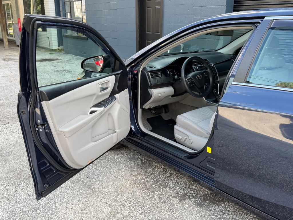 2017 Toyota Camry - $12,495