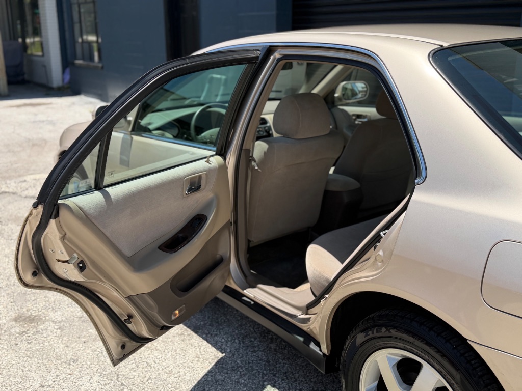 2000 Honda Accord - $4,995