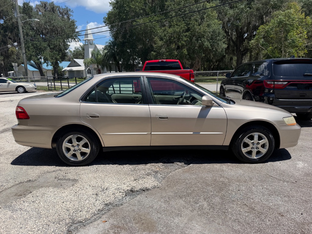 2000 Honda Accord - $4,995