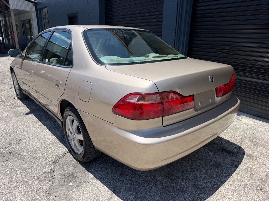 2000 Honda Accord - $4,995