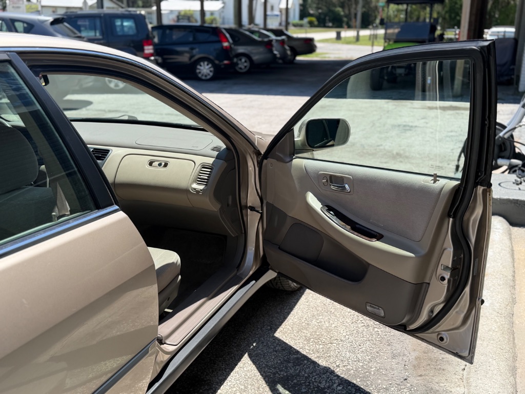 2000 Honda Accord - $4,995