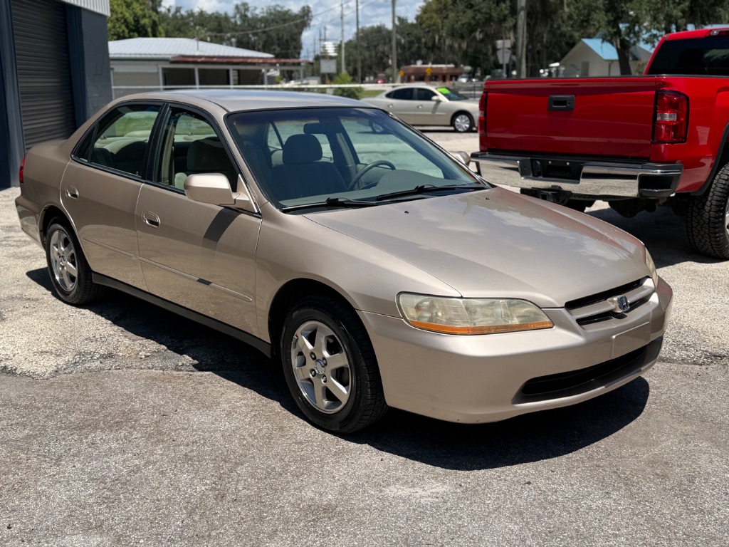 2000 Honda Accord - $4,995