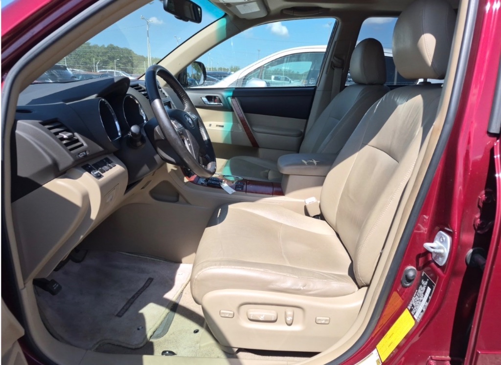 2008 Toyota Highlander - $12,495