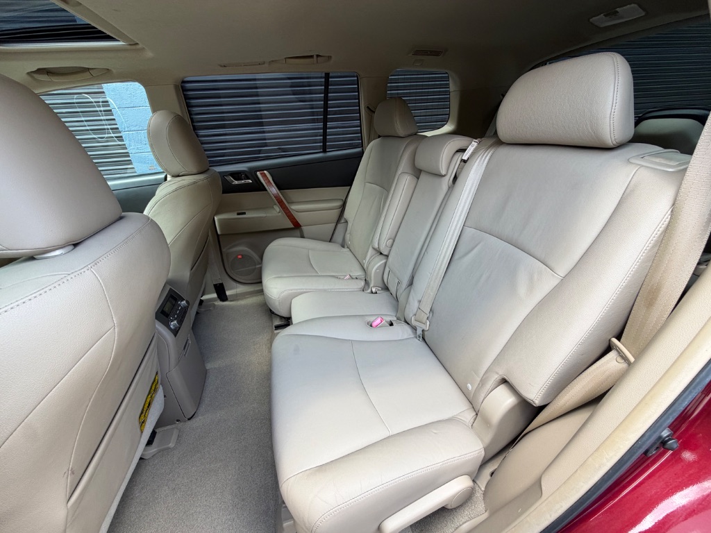 2008 Toyota Highlander - $12,495