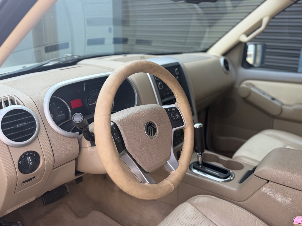 2008 Mercury Mountaineer - $3,995