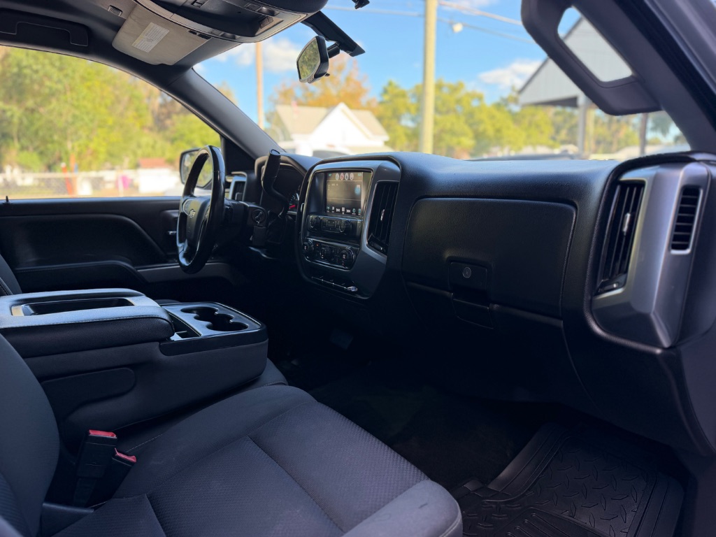 2017 Chevrolet Silverado - $20,495
