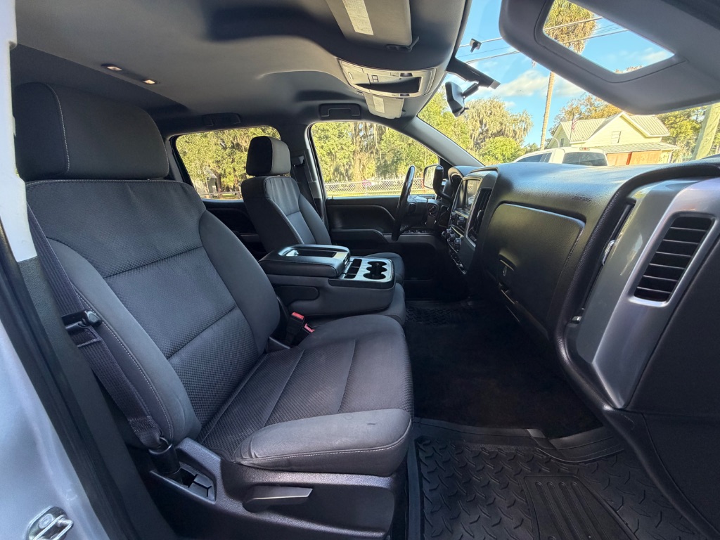 2017 Chevrolet Silverado - $20,495