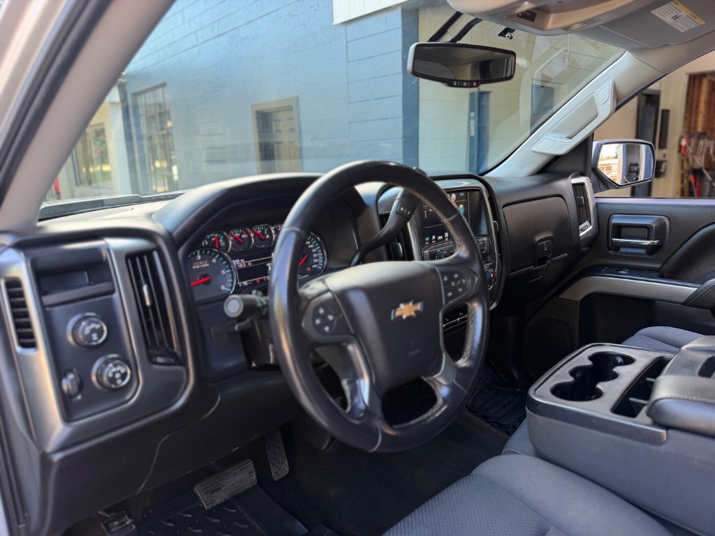 2017 Chevrolet Silverado - $20,495