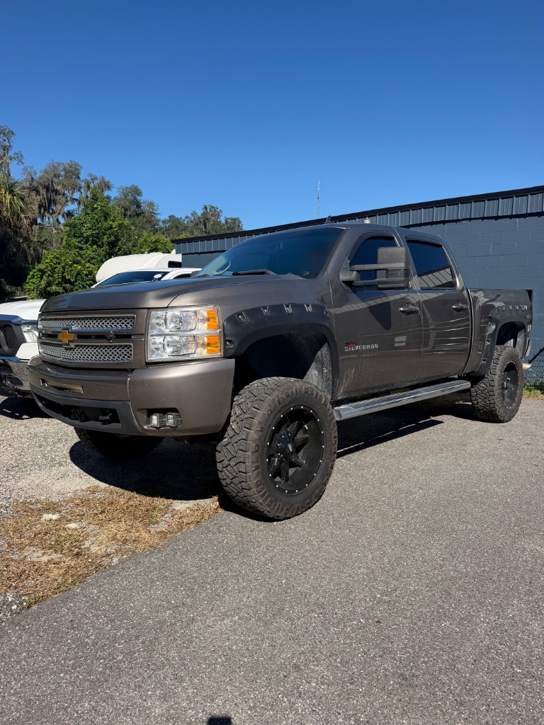 2013 Chevrolet Silverado - $12,995