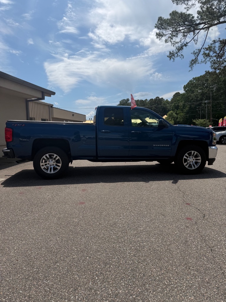 2019 Chevrolet Silverado Ld - $22,350