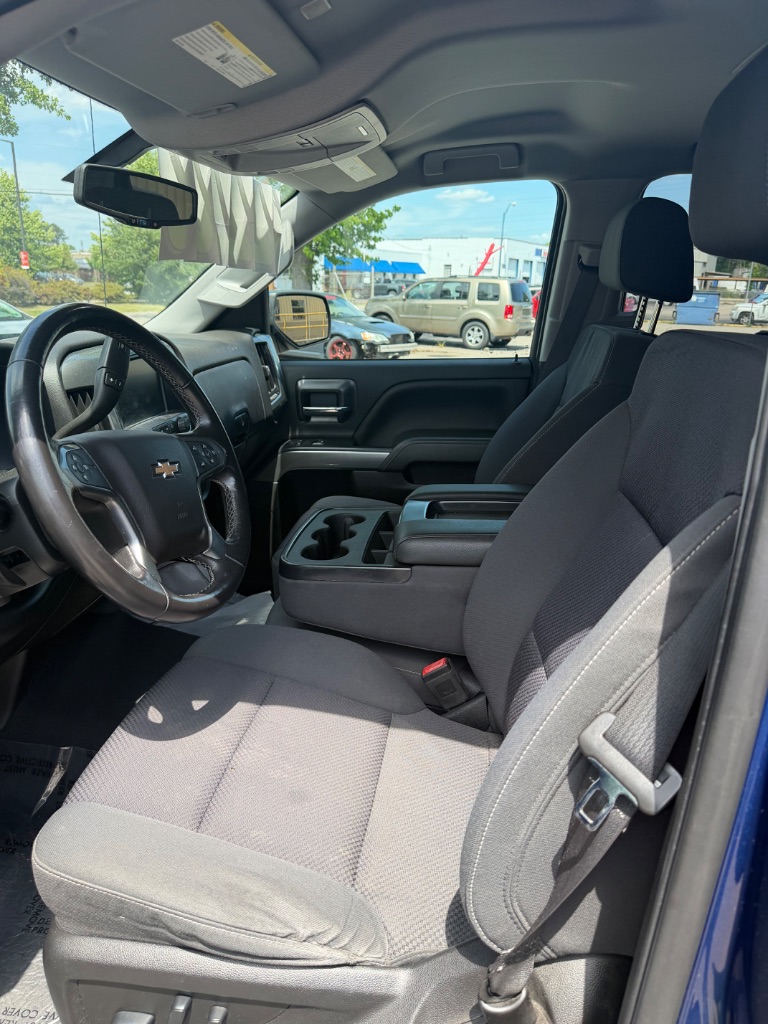2019 Chevrolet Silverado Ld - $22,350
