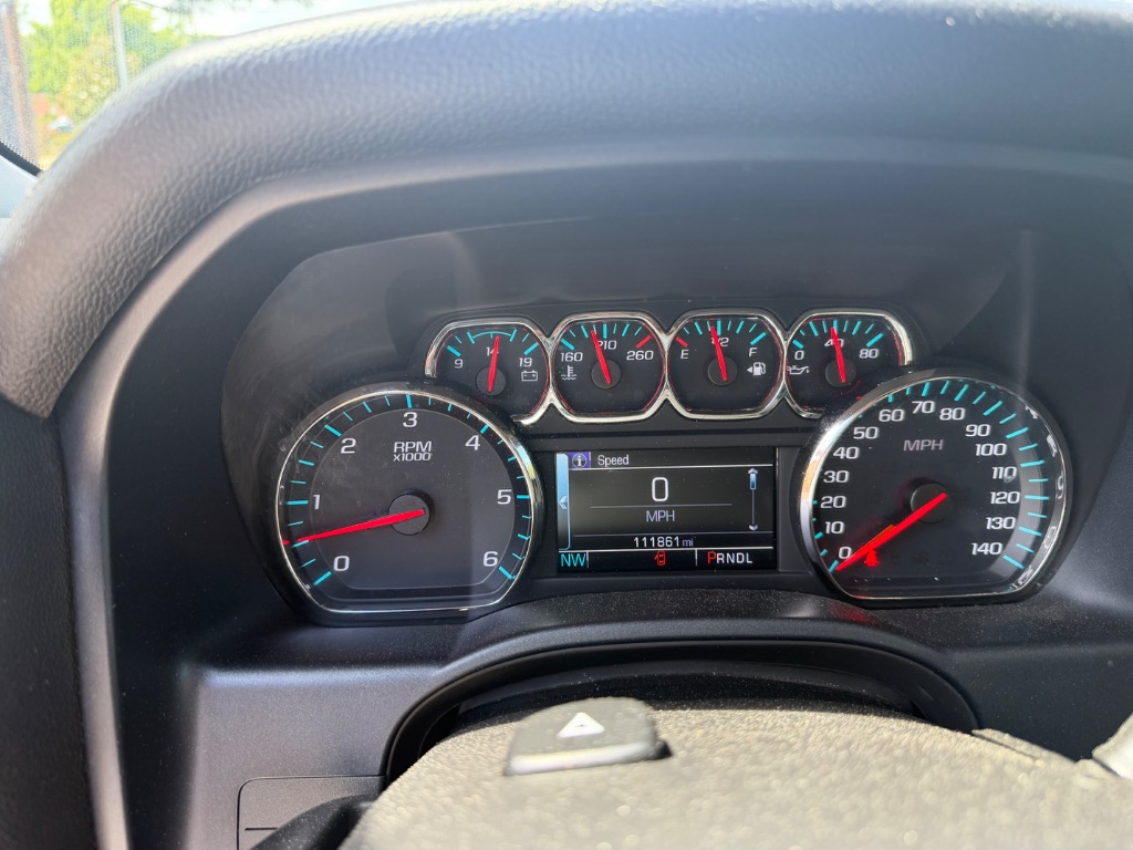 2019 Chevrolet Silverado Ld - $22,350