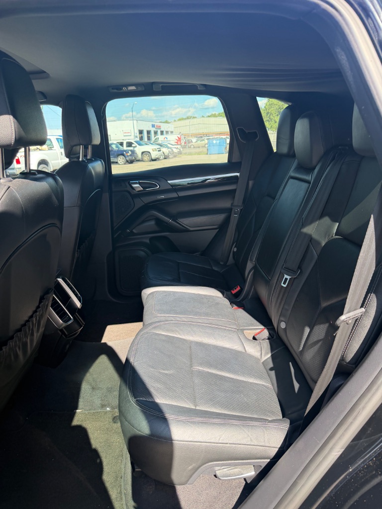 2014 Porsche Cayenne - $9,650