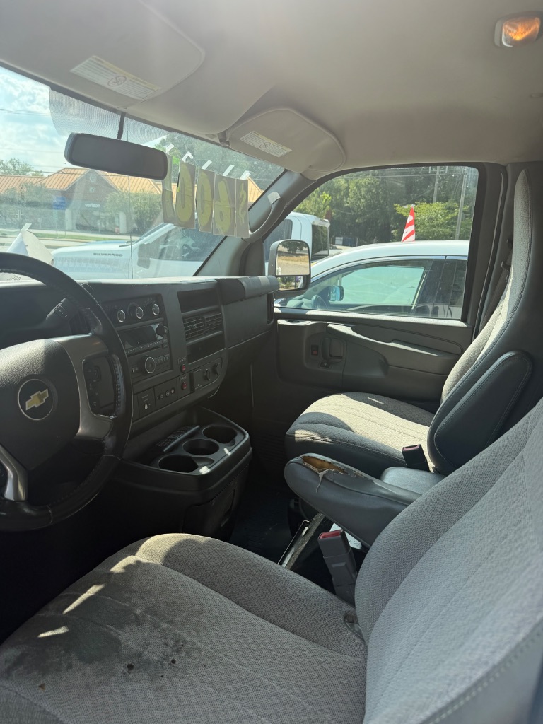 2015 Chevrolet Express - $6,500
