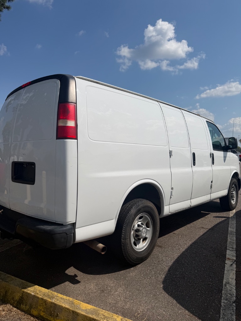 2015 Chevrolet Express - $6,500