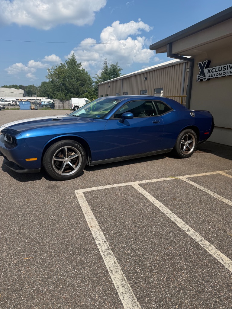 2010 Dodge Challenger - $8,995