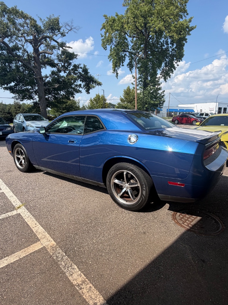 2010 Dodge Challenger - $8,995